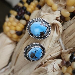 Beautiful Native American Golden Hills Turquoise Earrings 💙